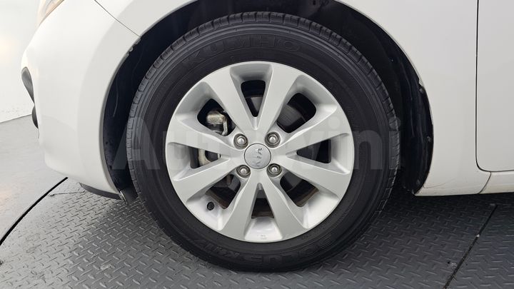 Kia Pride 2014 — 5