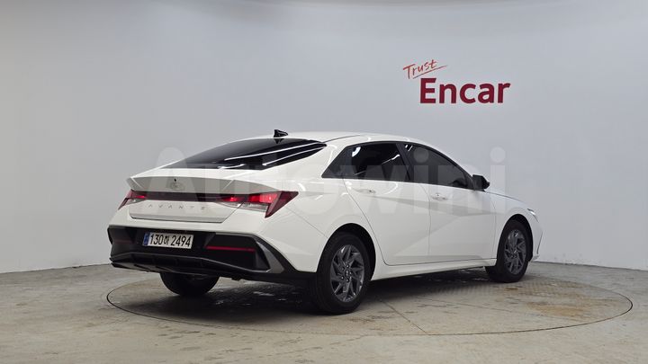 Hyundai Avante 2024 — 2