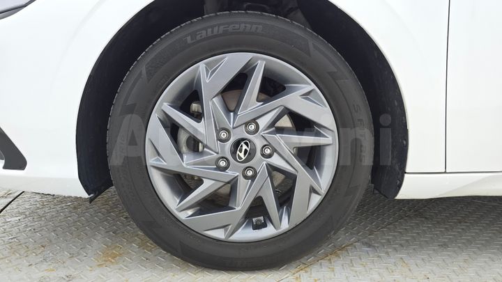 Hyundai Avante 2024 — 5