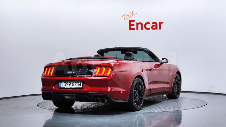 Ford Mustang 2021 — 2