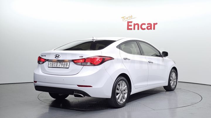 Hyundai Avante 2015 — 2