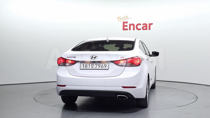 Hyundai Avante 2015 — 4