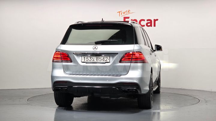 Mercedes Benz GLE Class 2016 — 5