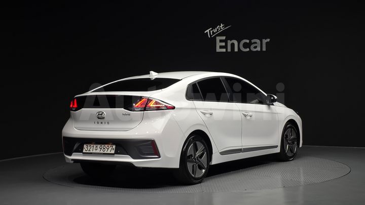 Hyundai Ioniq 2020 — 2