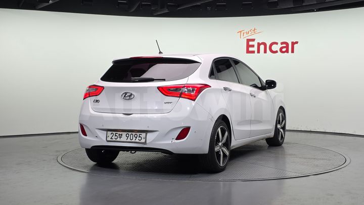 Hyundai i30 2013 — 2