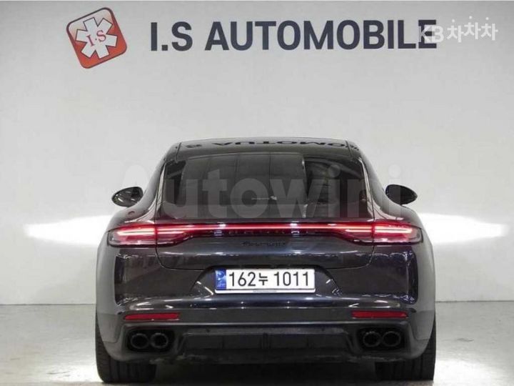 Porsche Panamera 2023 — 3