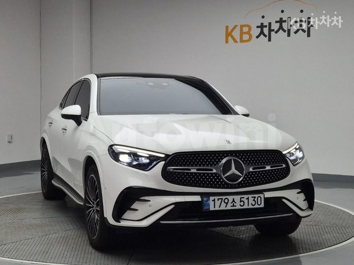 Mercedes Benz GLC Class 2024 — 4