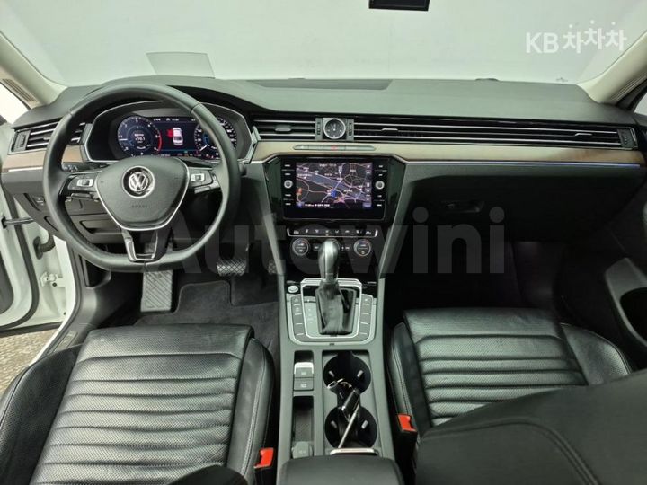 Volkswagen Passat 2018 — 5