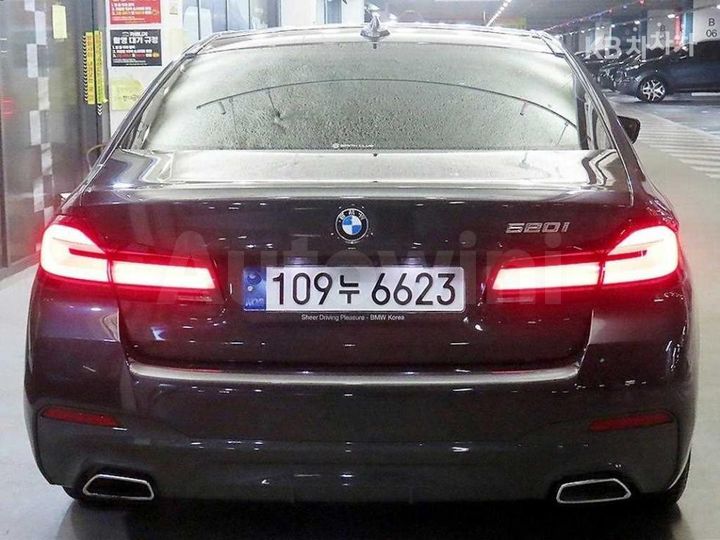 BMW 5 Series 2022 — 5