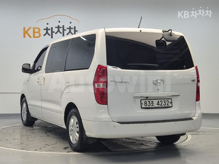 Hyundai Starex 2019 — 2