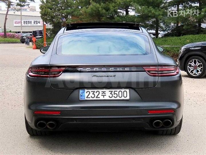 Porsche Panamera 2018 — 4