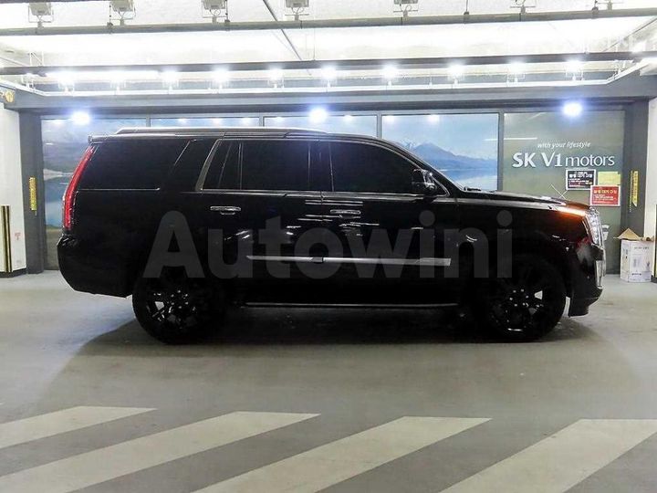 Cadillac Escalade 2019 — 3