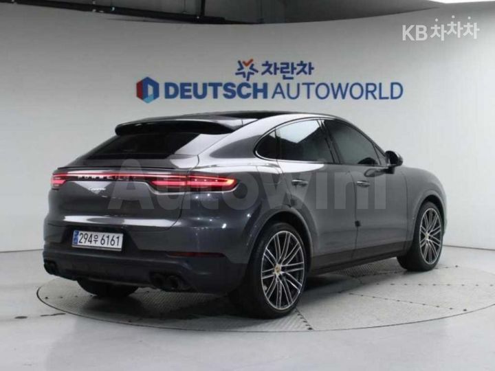 Porsche Cayenne 2021 — 2