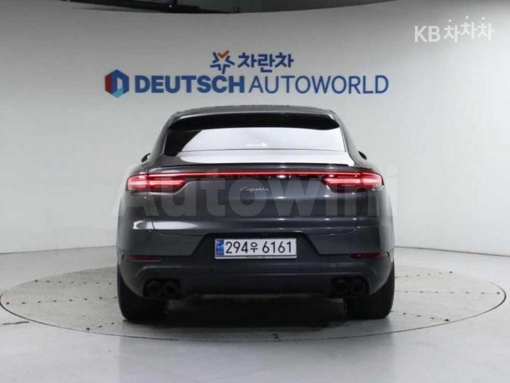 Porsche Cayenne 2021 — 4