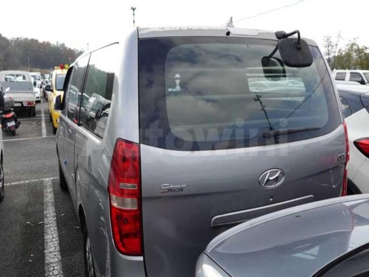 Hyundai Starex 2011 — 3