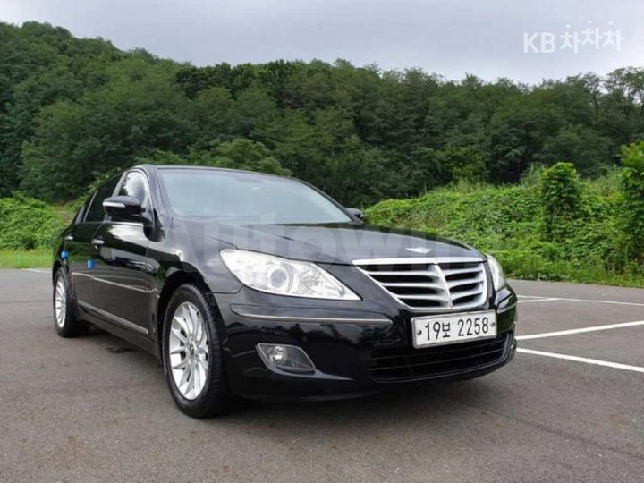 Hyundai Genesis 2008 — 2