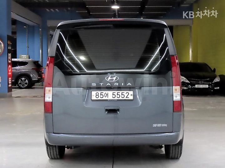 Hyundai Staria 2022 — 3