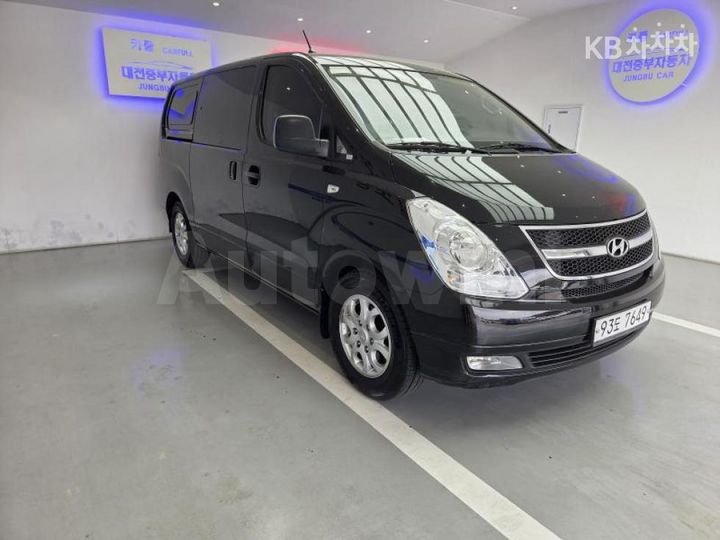 Hyundai Starex 2014 — 2