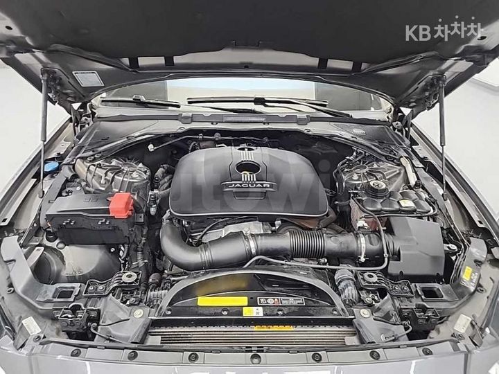Jaguar XF 2017 — 5