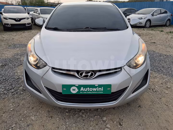 Hyundai Avante 2015 — 3