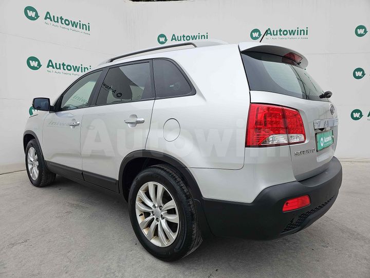 Kia Sorento 2010 — 3