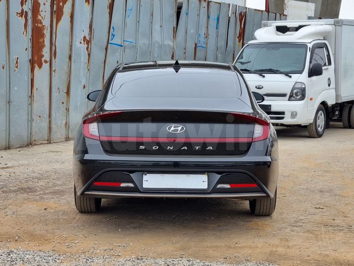Hyundai Sonata 2022 — 4