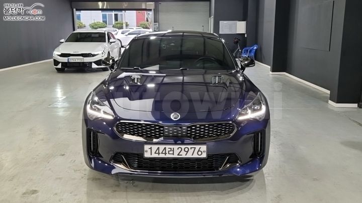 Kia Stinger 2020 — 3