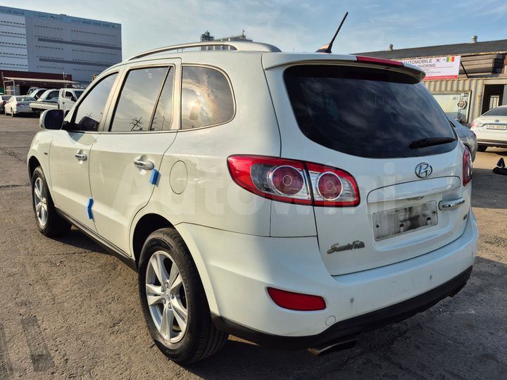 Hyundai SantaFe 2010 — 3
