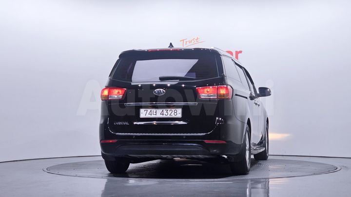 Kia Carnival 2016 — 4
