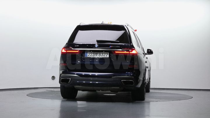 BMW X7 2021 — 4