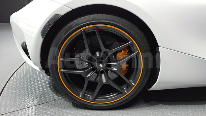 McLaren 750S