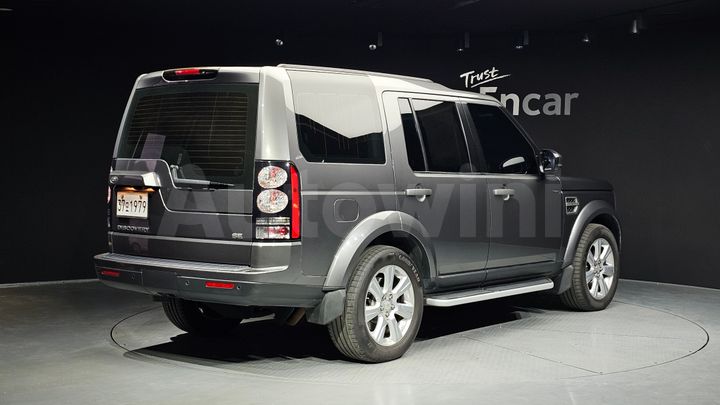 Land Rover Discovery 2015 — 2