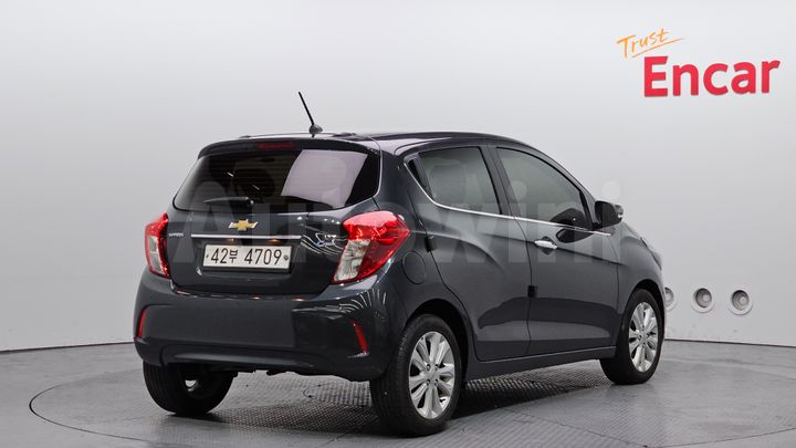 Chevrolet Spark 2017 — 2
