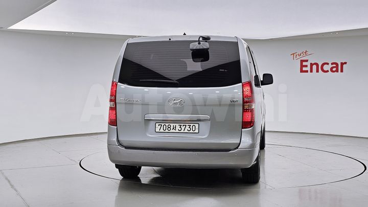 Hyundai Starex 2021 — 4