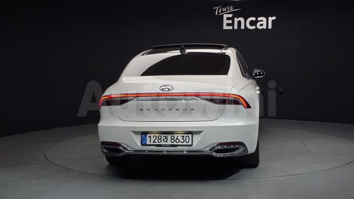 Hyundai Grandeur 2022 — 4