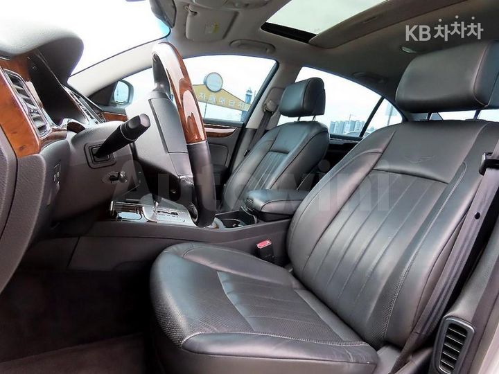 Hyundai Genesis 2009 — 5