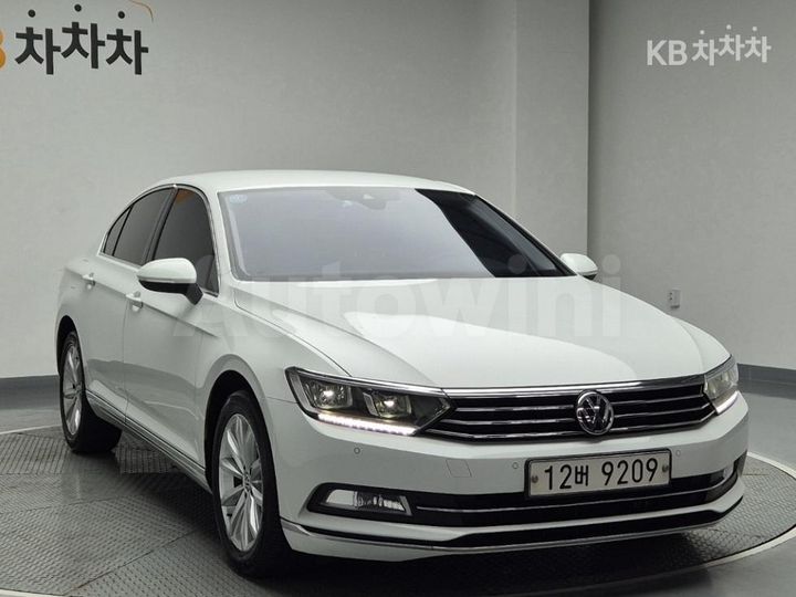 Volkswagen Passat 2018 — 4