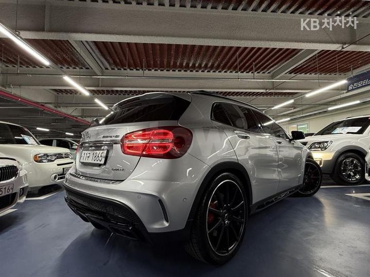 Mercedes Benz GLA Class 2015 — 3