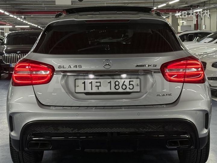 Mercedes Benz GLA Class 2015 — 4