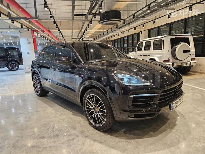 Porsche Cayenne 2022 — 3