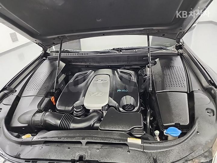 Hyundai Equus 2010 — 5