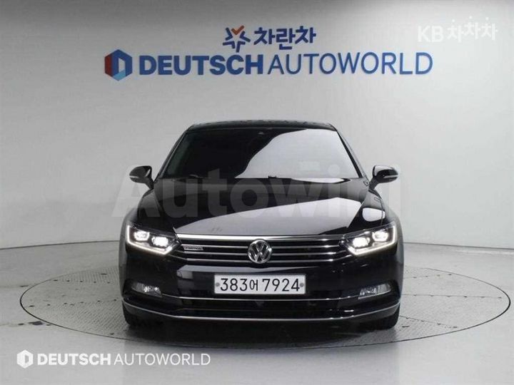 Volkswagen Passat 2018 — 3