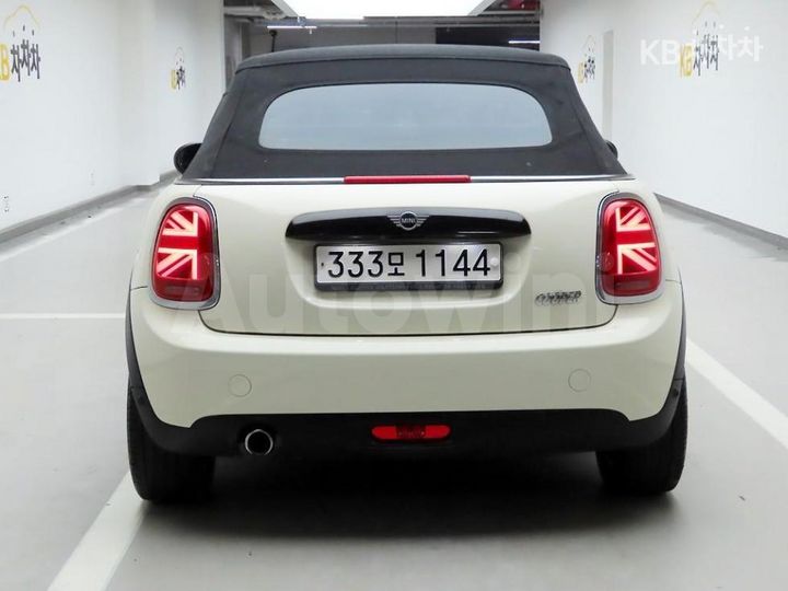 Mini New Convertible 2021 — 3