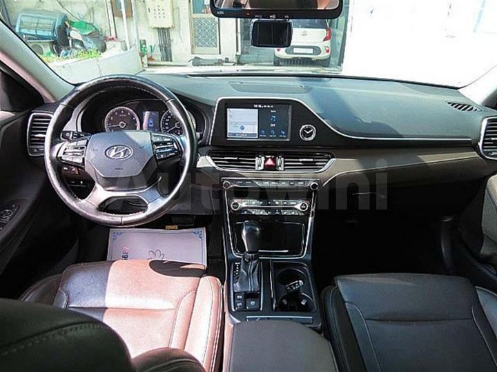 Hyundai Grandeur 2017 — 5