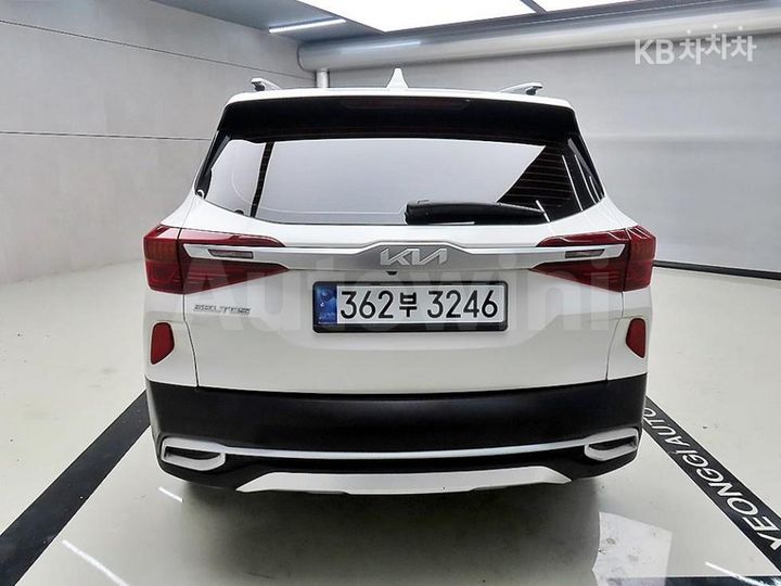Kia Seltos 2023 — 3
