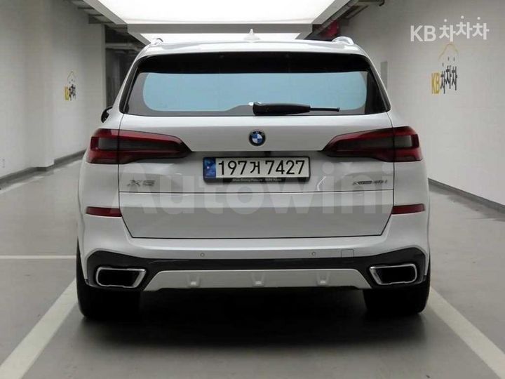 BMW X5 2021 — 3