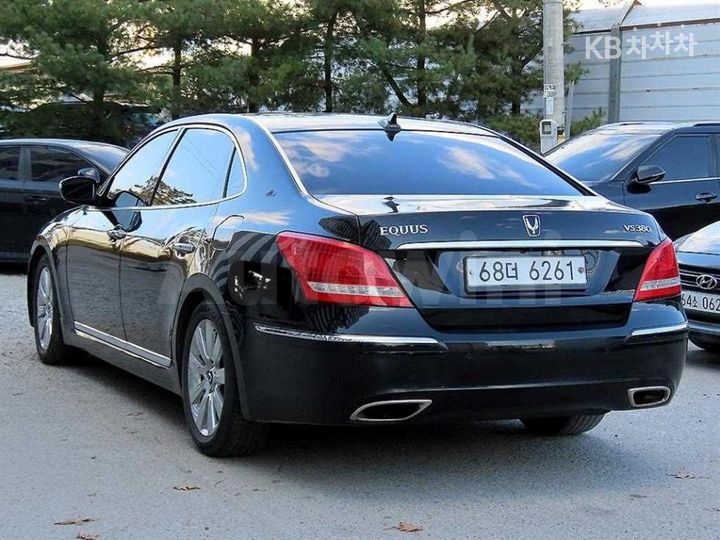 Hyundai Equus 2012 — 3