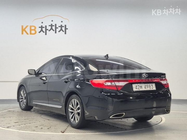 Hyundai Grandeur 2011 — 2