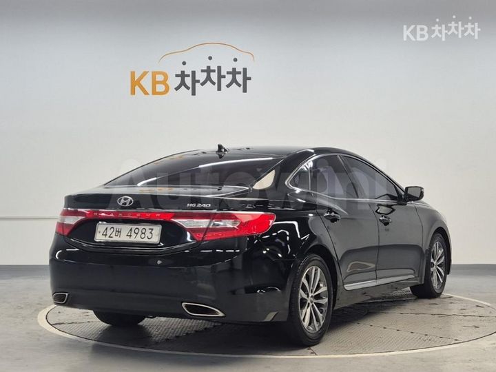 Hyundai Grandeur 2011 — 3