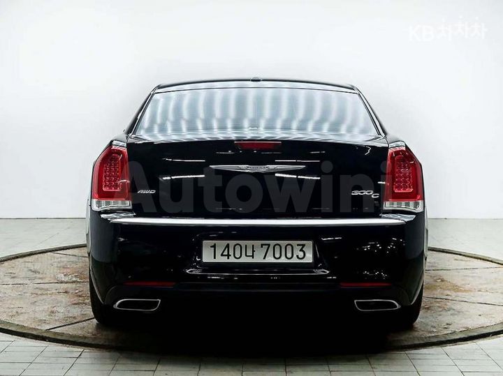 Chrysler 300C 2016 — 3